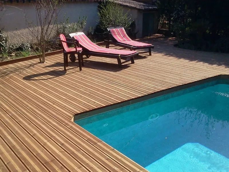 Terrasse en itauba avec éclairage LED intégré